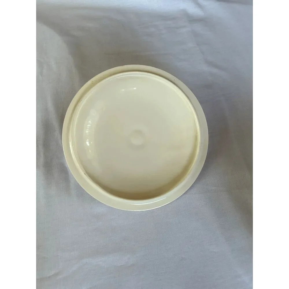 Vintage Royal China 22-K-Gold Serving Bowl with Lid & Handles Cream/Gold Colored
